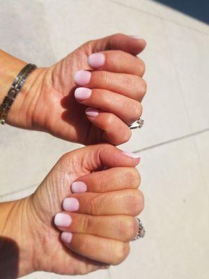 Mother Daughter ombre dip manicure