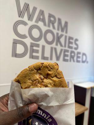 Insomnia Cookies