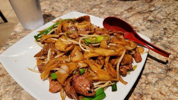 Beef chow fun consistently delicious with tender beef