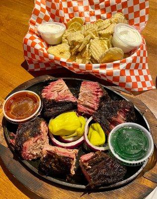 Burnt end brisket/fried pickles