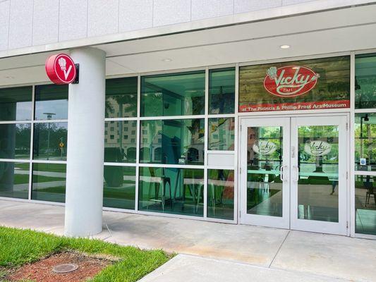 Vicky Cafe FIU