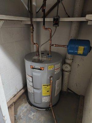 New hot water heater installation