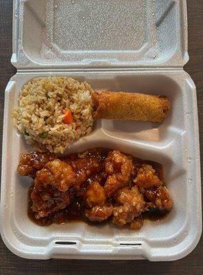 General Tso 's Chicken lunch special