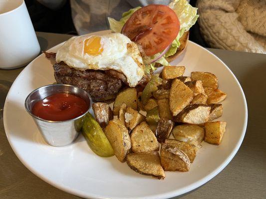 Burger with fried egg