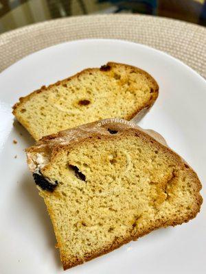 We forgot the Irish Soda bread until after dinner. We toasted it up, nice and warm. Not enough raisins, though.