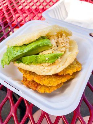 Reina Pepiada Arepa, Tostones Solo