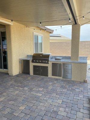 Outdoor kitchen