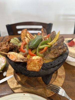 El Molcajete