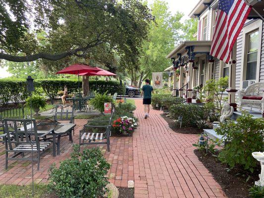 Sutherland House Victorian Bed and Breakfast