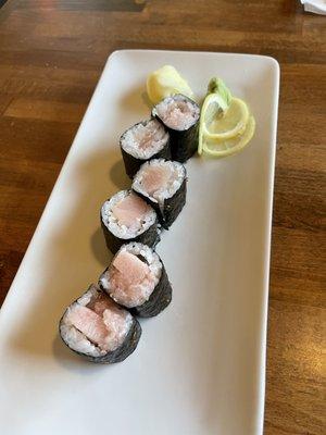 Yellowtail Roll