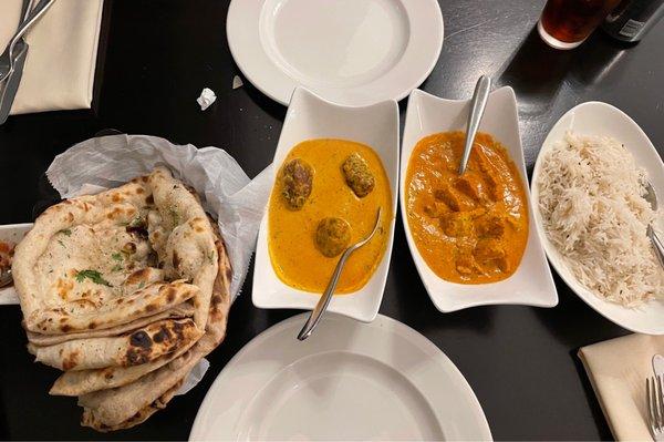 Bread Basket (Roti, Garlic Naan, Onion Kulcha), Malai Kofta, Chicken Tikka