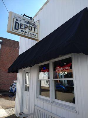 The Depot Pub & Grub