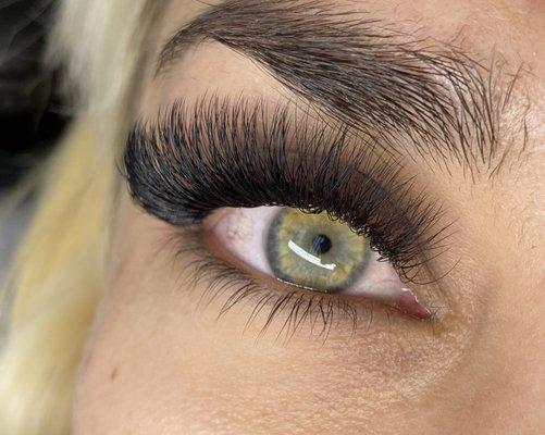 Eyelashes extensions $120