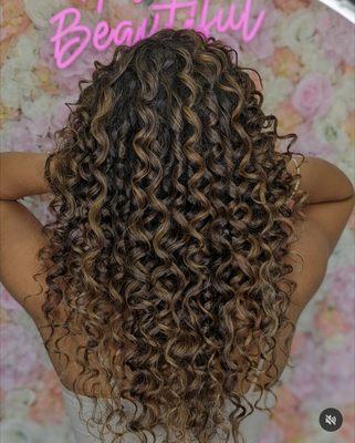 Sunrise highlights for curly hair