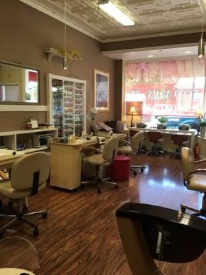 Nice, clean, cute, friendly Nail Salon.