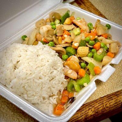 cashew nuts with shrimp plate...