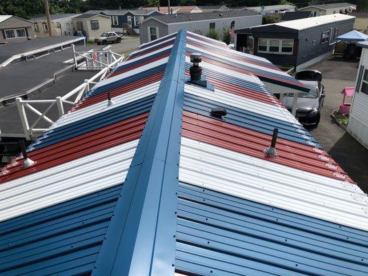 A USA-themed roof installation!