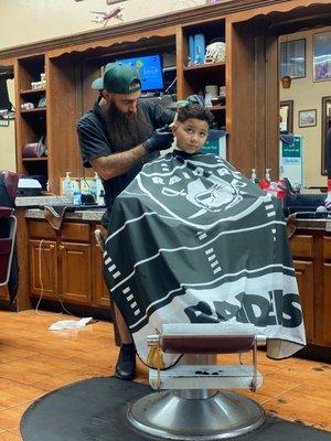 Zev's New York Barber Shop