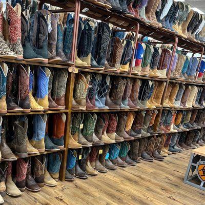 Boots of World