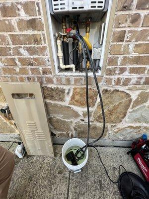 Tankless flush