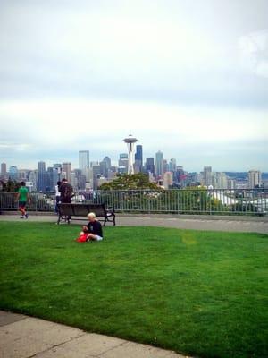 A quick stop to take photos of the skyline from the overlook.