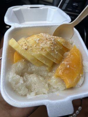 Mango sticky rice, so freaking good I almost cried I'm not even kidding. Vegan and so delicious it's just perfect! Go get it right now