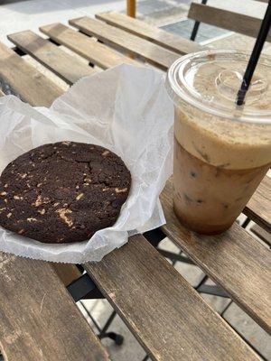 Cookie + shaken mocha espresso