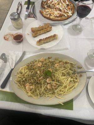 Spaghetti, shrimp and clams and oil and garlic. Oh my goodness.