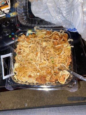 chicken chow mein! yum!