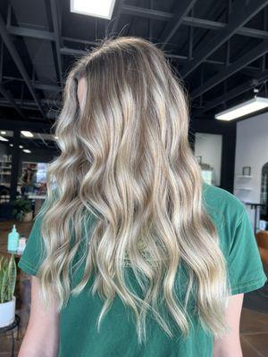 Custom blonding by Mikala