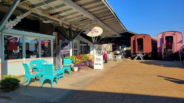 Some of the boutiques.