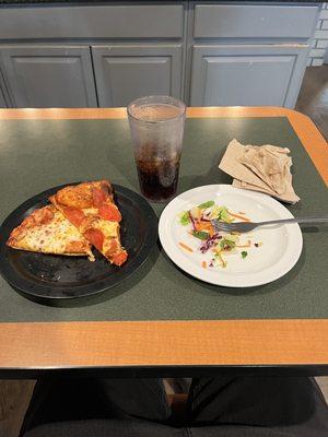 Round Table Pizza