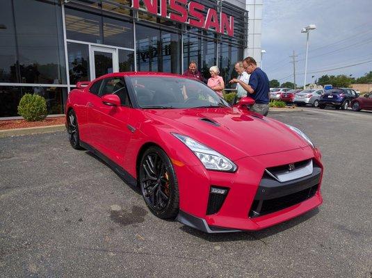 New GTR at Bill Kay Nissan