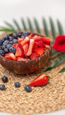 Açaí bowl with strawberry and blueberry.