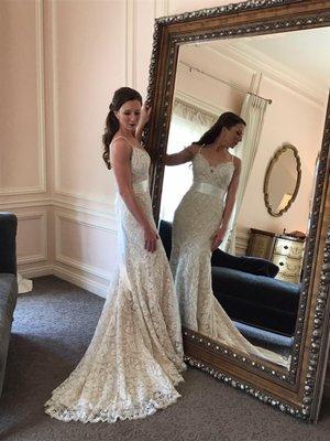 Front/side of wedding dress