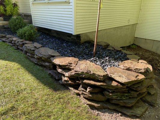 Pennsylvania Fieldstone Retaining wall