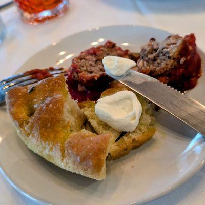 Bread with meatball - I wouldn't bother again