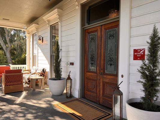 Entrance to the main hotel.