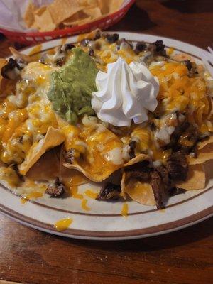 Steak nachos