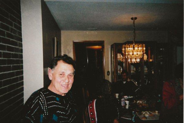 BIG  NICK  MY  FATHER  GREAT  MAN  IN THE  AUTO  BUSSINESS  ALL  HIS  LIFE GREAT  MILITARY  MECHANIC  GREAT  ON  DIESEL  TRUCKS  AND  CARS