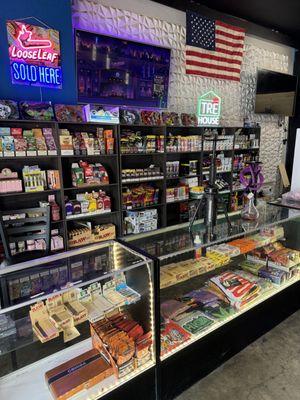 Puzzles Smoke Shop