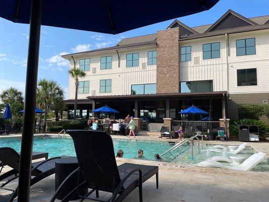 Pool, patio, Hotel