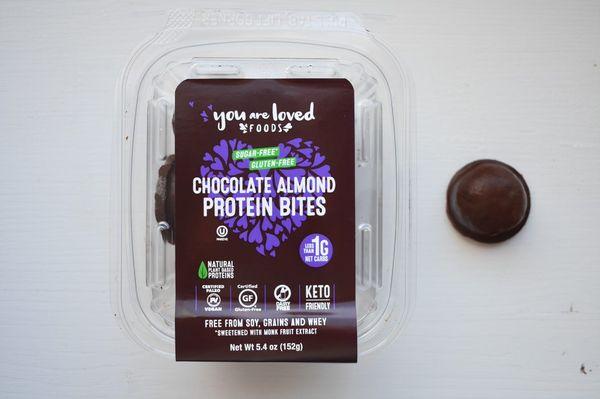 So decadent you'd never think they're vegan! Made with raw almonds, cashews and chia seeds, then covered in rich dark chocolate!