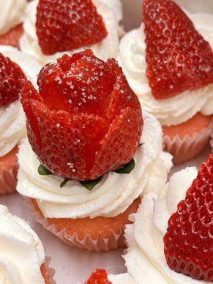 Strawberry cupcakes