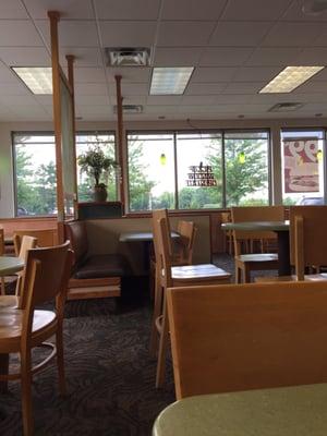 The cleanest Wendy's I ever been to