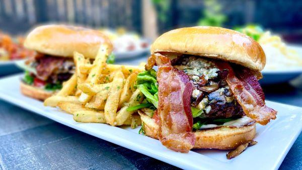 BLUE CHEESE & BACON BURGER