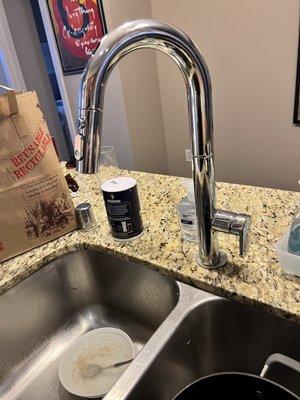 Kitchen faucet repair