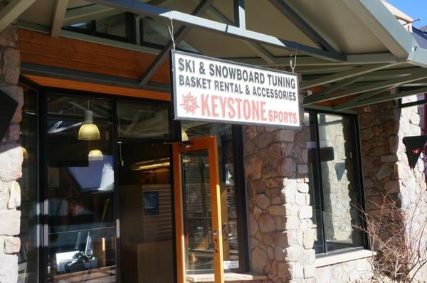 Located in Keystone's River Run Village, we offer the Best Ski & Snowboard Tune in Summit County. Stop in and treat your gear today!