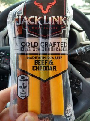 #jacklinksbeef&cheddar #yelpcincy #udf #wednesdayfreebie #meat #cheese