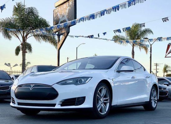 2015 Tesla Model S 85